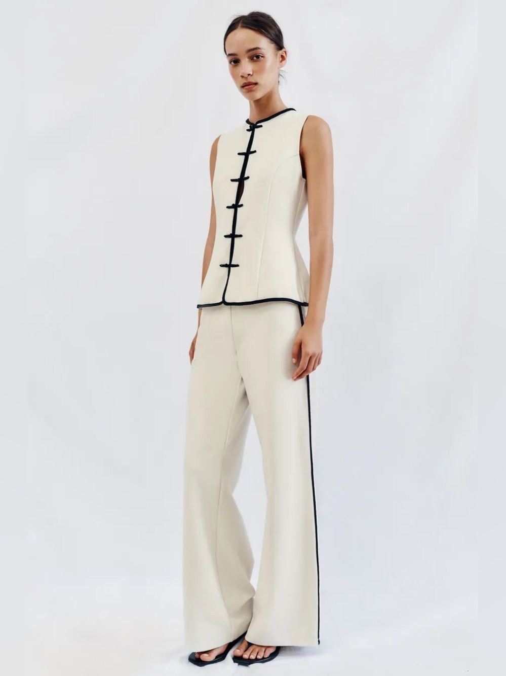 NWT Cream Sleeveless Wide-Leg SET with Black Trim SIe M